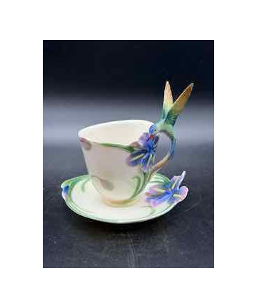 Tazza da tè con piattino...