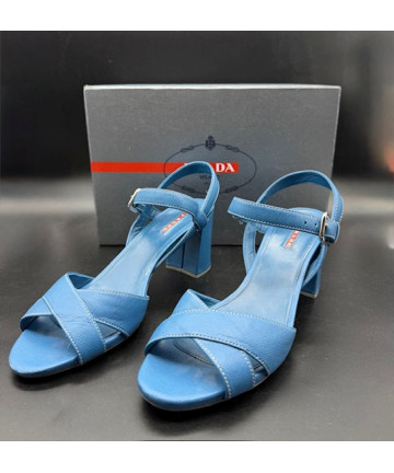 Sandali Prada in pelle...