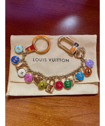 Charms Louis Vuitton con...