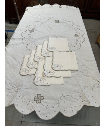 Antica tovaglia in lino con...