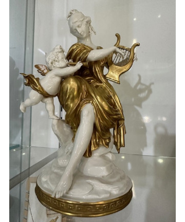 statua in porcellana...