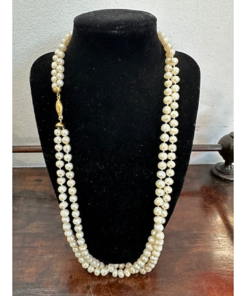 Collana con doppio filo di...