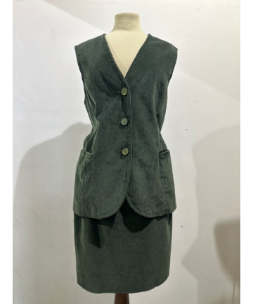 Gilet e gonna in velluto verde